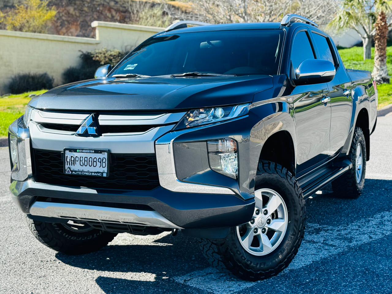 MITSUBISHI L200 - Imagen 1
